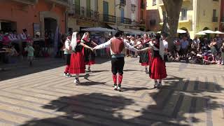 la sardane danse traditionnelle des fêtes Catalanes [upl. by Eelra77]