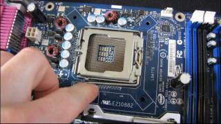 Intel LGA775 Core 2 Duo Quad CPU Installation Tutorial Guide Walkthrough Linus Tech Tips [upl. by Shaughn]