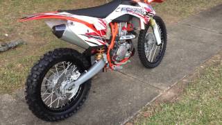 Crossfire CFR250 250cc mx bike overview walk around [upl. by Fannie869]