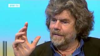 Storia e Cultura  Reinhold Messner ricorda la scalata dell Everest [upl. by Ayotak]