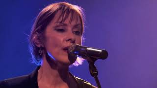 Suzanne Vega Luka Live [upl. by Enilhtak]