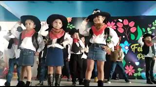 BAILE VAQUERO MICHELLE  PREESCOLAR  Las tres hermanitas [upl. by Ynavoj]