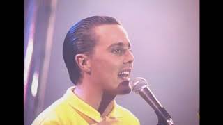 Everybody Wants To Rule The World  Tears For Fears  Live  1985 [upl. by Akin]