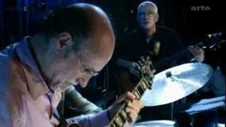 John Scofield Trio  Blue Note New York City NY 20040926 full [upl. by Lunseth]