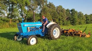 1971 Ford 5000 Tractor Operation [upl. by Nehtiek]