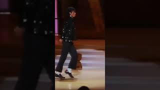 Michael Jackson Motown 25 Moonwalk [upl. by Chiang]