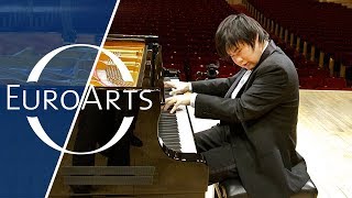 Nobuyuki Tsujii  The debut of the blind pianist at Carnegie Hall 2011 [upl. by Hoenack]