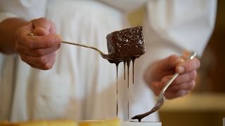 How to make a traditional Aussie Lamington [upl. by Durkee]