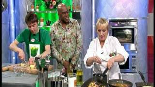 Ready Steady Cook  Sn 15 Ep107 [upl. by Siuqcram]